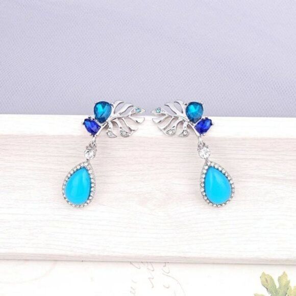 Blue Crystal Rhinestone Flower Vintage Silver Drop Dangle Statement Earrings - Picture 7 of 7
